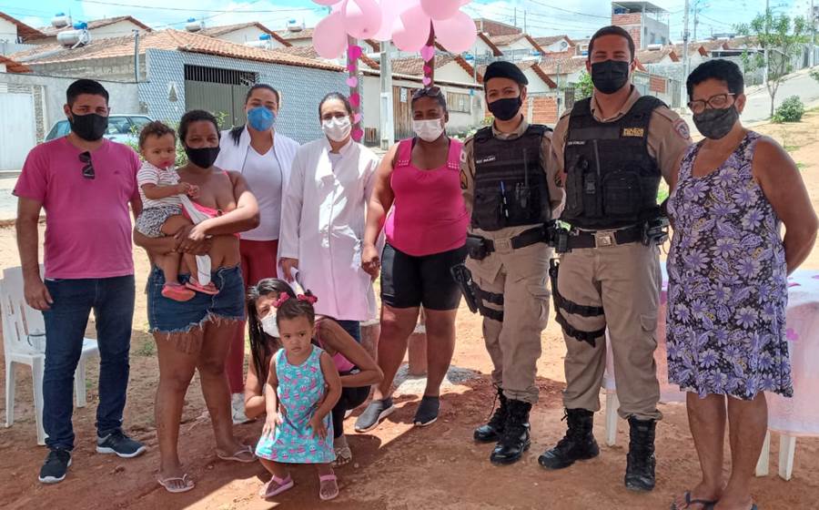 ‘Outubro Rosa’ tem ações informativas sobre câncer de mama no Bairro Solar em Leopoldina