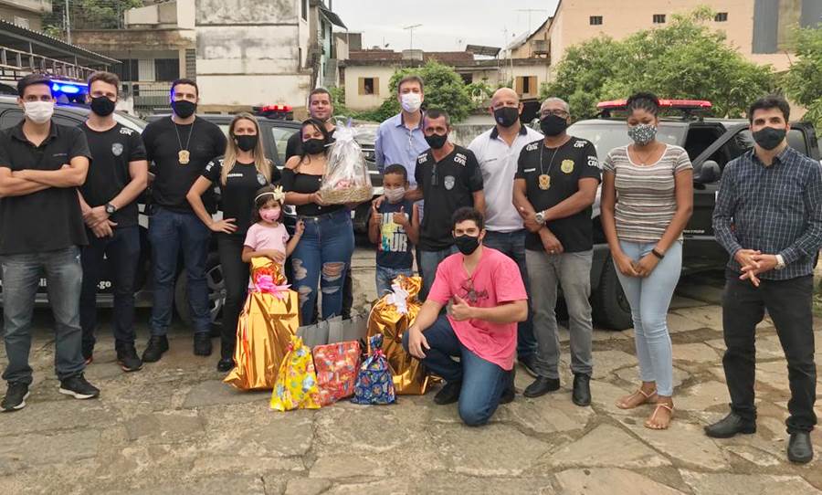 Polícia Civil comemora ‘dia das crianças’ com entrega de brinquedos em Leopoldina