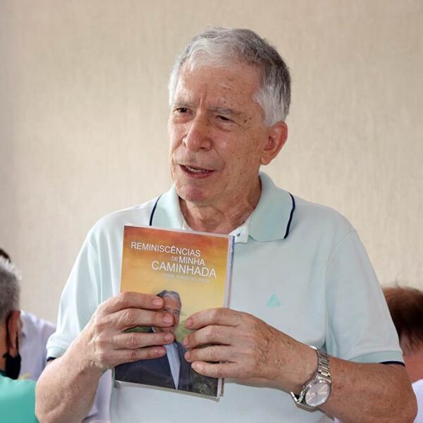 Cônego Sebastião Jorge Corrêa celebra missa na Catedral no dia 13 de dezembro