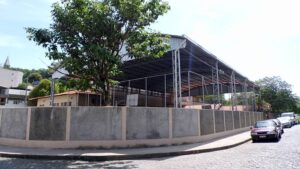 Computador é furtado dentro de escola municipal em Leopoldina