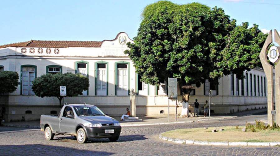 Aulas são suspensas em duas escolas de Leopoldina após casos positivos da Covid