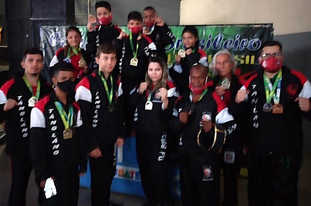 Equipe de Kung fu de Leopoldina conquista 17 medalhas no campeonato brasileiro em Taubaté