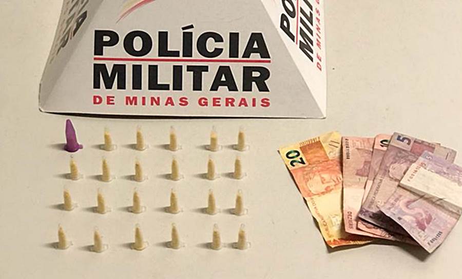 PM prende homem e apreende 24 pinos de cocaína em Leopoldina