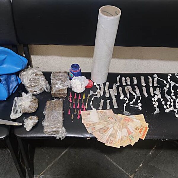 Polícia Civil apreende drogas e prende suspeito de tráfico e receptação em Leopoldina