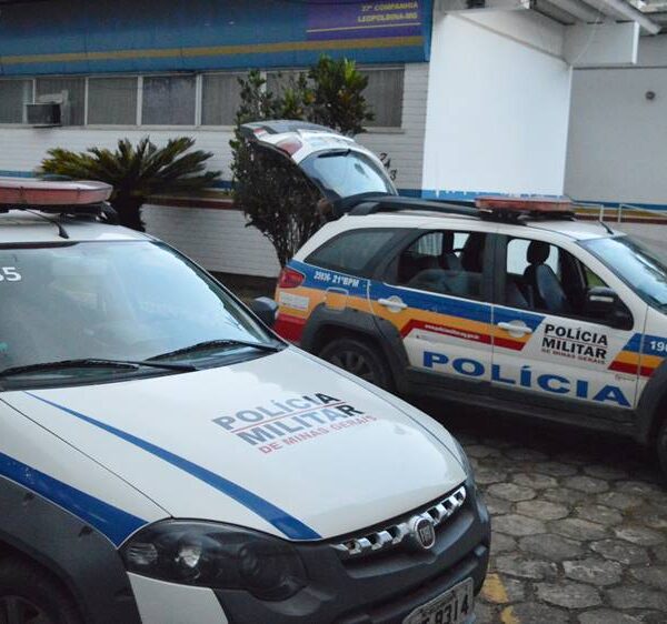 Homem mata esposa a facadas no Bandeirantes em Leopoldina e se entrega à polícia