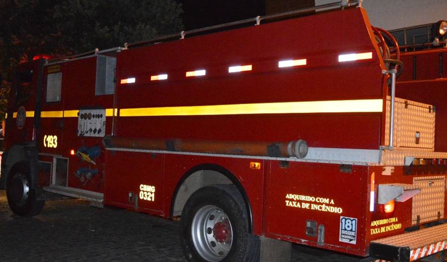 Frasco de aerossol explode dentro de residência e mobiliza Corpo de Bombeiros em Leopoldina