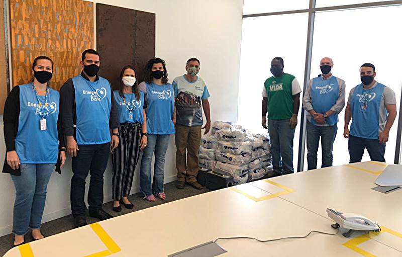 Doação de cestas básicas beneficia mais 650 famílias e instituições da região