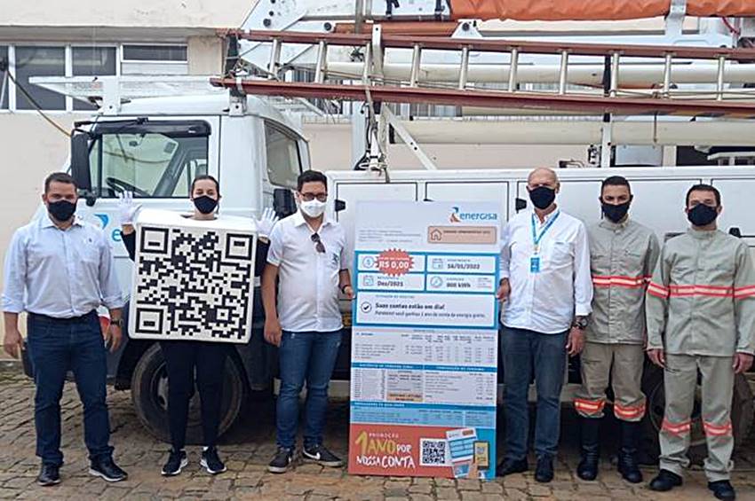 Energisa entrega prêmio em Ubá para cliente sorteado na promoção ‘1 Ano de Conta Grátis’