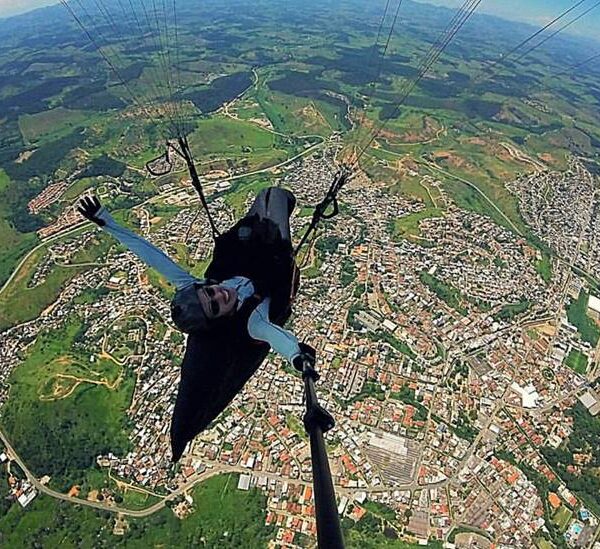 Piloto leopoldinense Túlio Subirá Coutinho disputará Mundial de Parapente