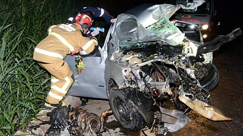 Mãe e filho morrem após acidente na Serra do Belvedere em Muriaé