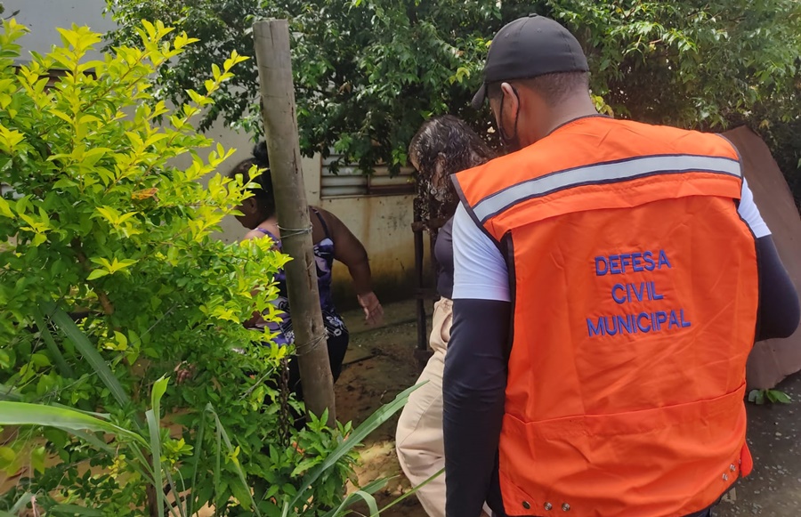 Com previsão de mais chuva, Defesa Civil em Leopoldina reforça alerta e intensifica atendimentos