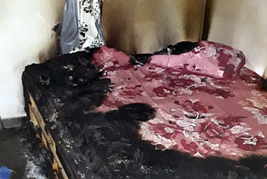 Família pede ajuda após incêndio atingir casa e destruir objetos e móveis em Leopoldina