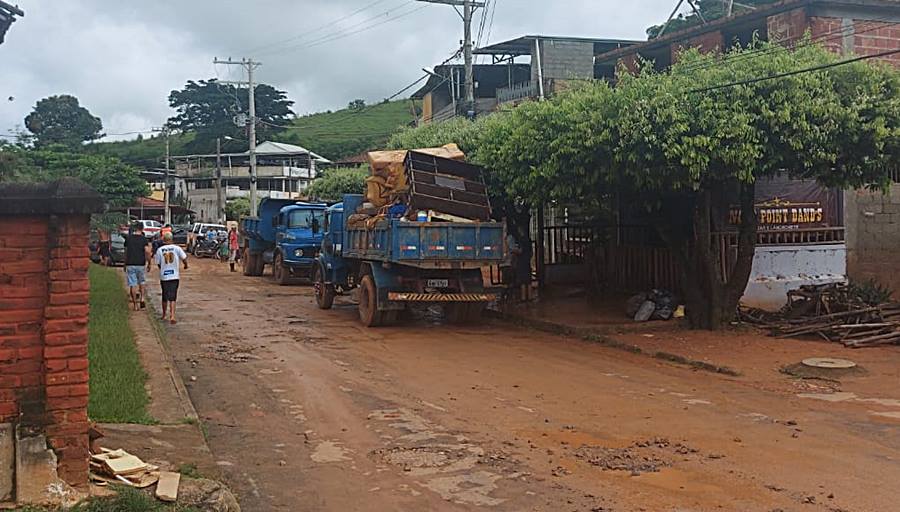 Ribeiro Junqueira em Leopoldina tem 30 famílias desalojadas por causa das chuvas