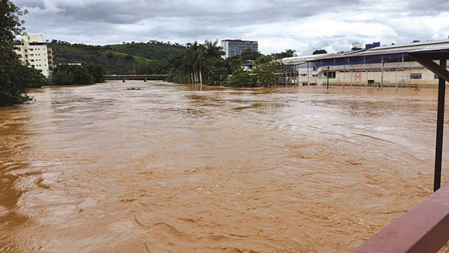 Cataguases tem novo alerta para risco de transbordamento do Rio Pomba
