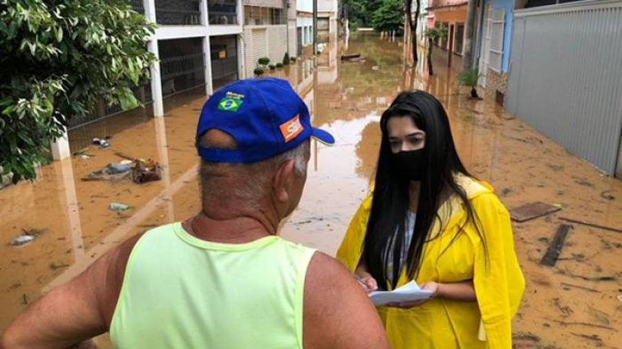 Moradores afetados pelas chuvas são direcionados para pontos de apoio em Muriaé