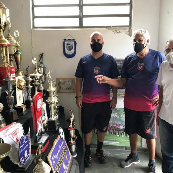 Escolinha do Esporte Clube Ribeiro Junqueira retoma atividades