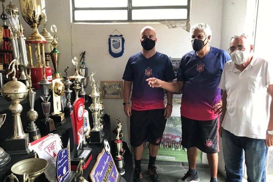 Escolinha do Esporte Clube Ribeiro Junqueira retoma atividades
