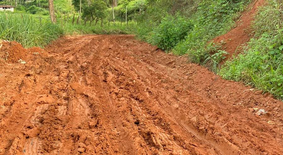 Moradores voltam a reclamar das estradas dos Coelhos e Boa Sorte em Leopoldina