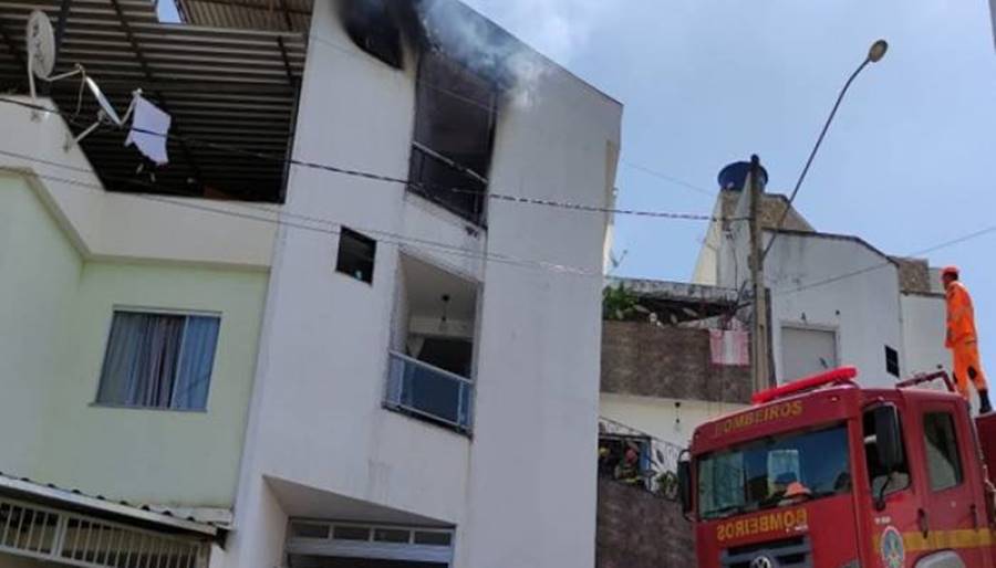 Moradora é encontrada morta dentro de apartamento incendiado em Muriaé