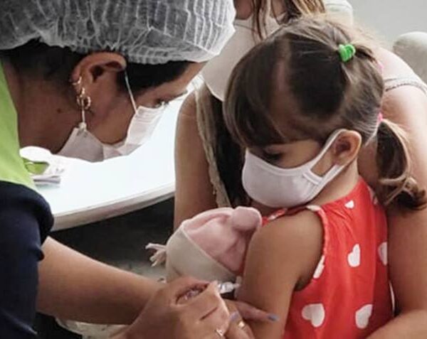 Leopoldina já vacinou 869 crianças com a primeira dose da vacina contra Covid