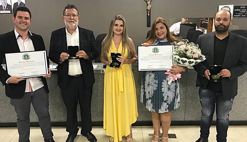 Sessão Solene da Câmara de Leopoldina confere Títulos de Cidadania Honorária e Medalha do Mérito Leopoldinense