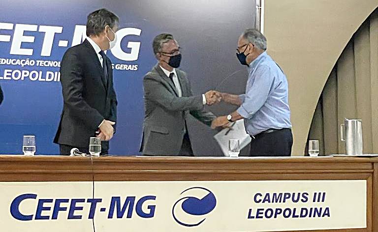 Professor José Geraldo Ribeiro Junior toma posse como diretor da Unidade Leopoldina do CEFET-MG