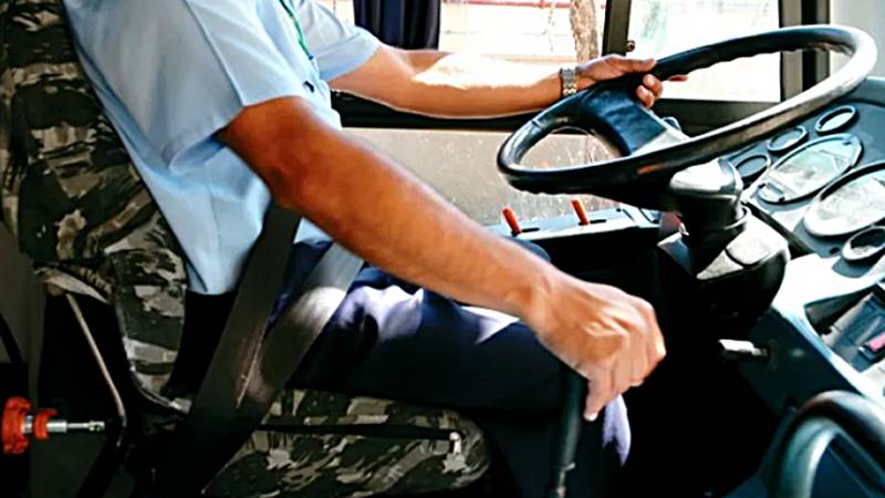 Empresa abre vaga para motorista de ônibus em Leopoldina