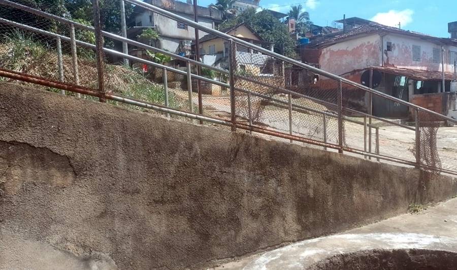 Criança de três anos fica ferida ao cair de passarela no Bela Vista em Leopoldina