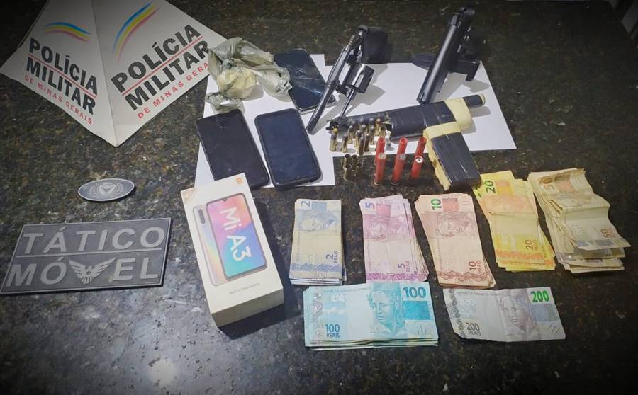 PM prende criminosos e apreende arma de fogo após roubo em Recreio