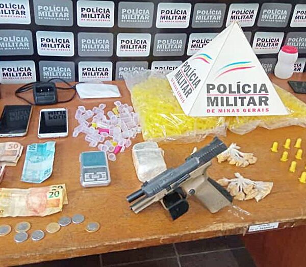 Operação da PM em Recreio prende cinco pessoas e apreende arma e drogas