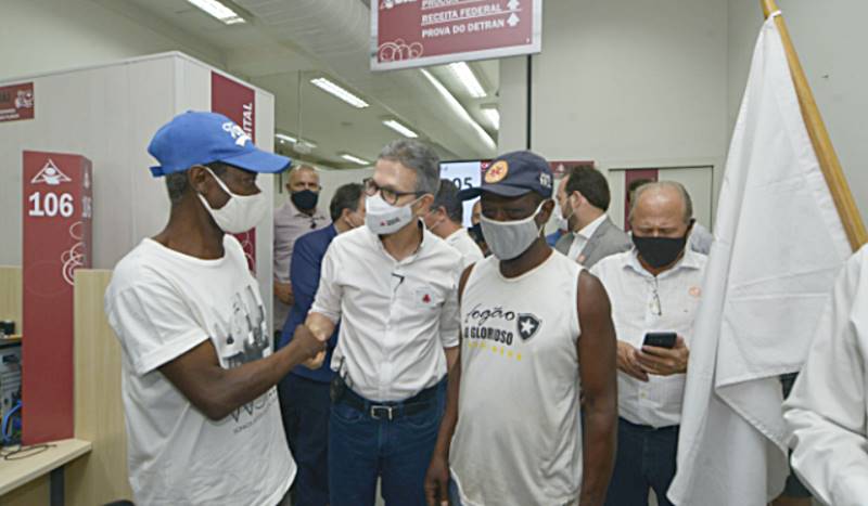 Zema visita ‘UAI’ em Leopoldina e inaugura usinas fotovoltaicas da Energisa em Cataguases