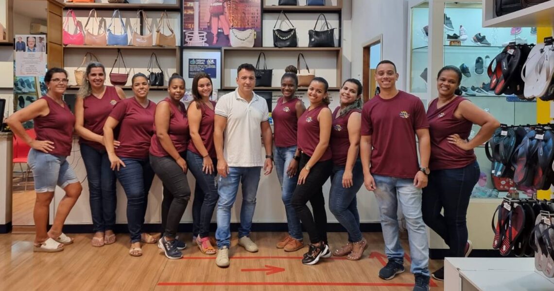Loja Calcebem comemora 40 anos de sua inauguração em Leopoldina