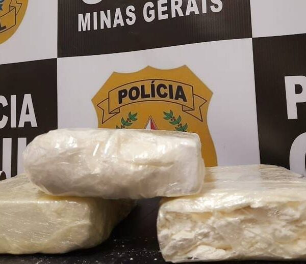 Quatro pessoas são presas pela Polícia Civil durante operação contra o tráfico em Juiz de Fora