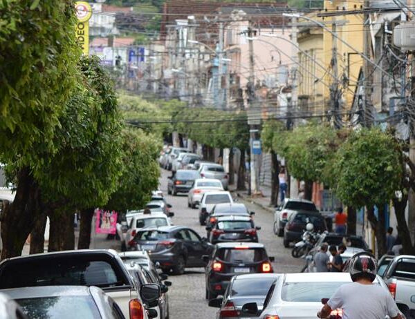 Governo de Minas apresenta calendário de pagamento do IPVA 2025 com início em fevereiro