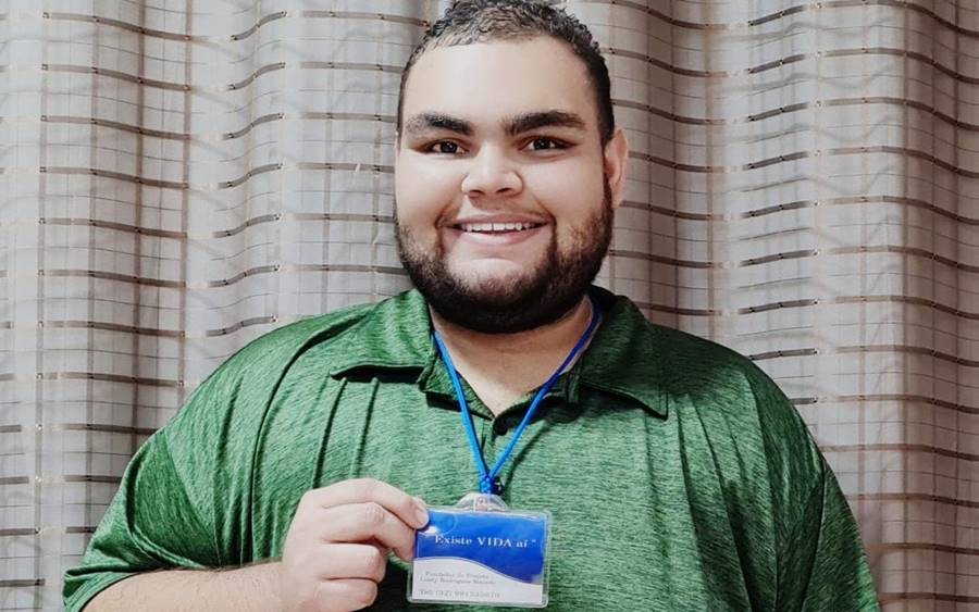 Jovem leopoldinense faz palestra sobre obesidade após enfrentar desafios de uma cirurgia bariátrica