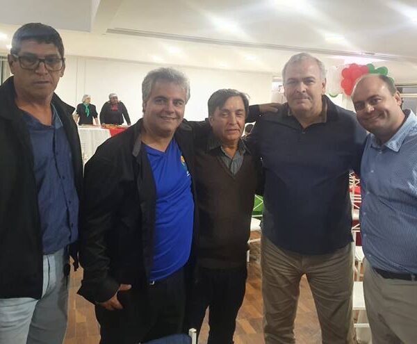 Deputado federal Júlio Delgado prestigia evento beneficente em apoio à APAE Leopoldina