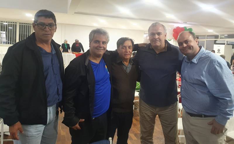 Deputado federal Júlio Delgado prestigia evento beneficente em apoio à APAE Leopoldina