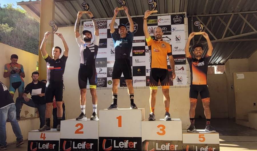 Ciclistas da RBTEAM de Leopoldina participam de eventos em Rodeiro e Cataguases