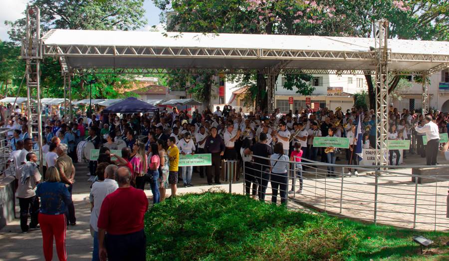 Encontro de Bandas em Argirita reúne grupos musicais de 11 cidades da região