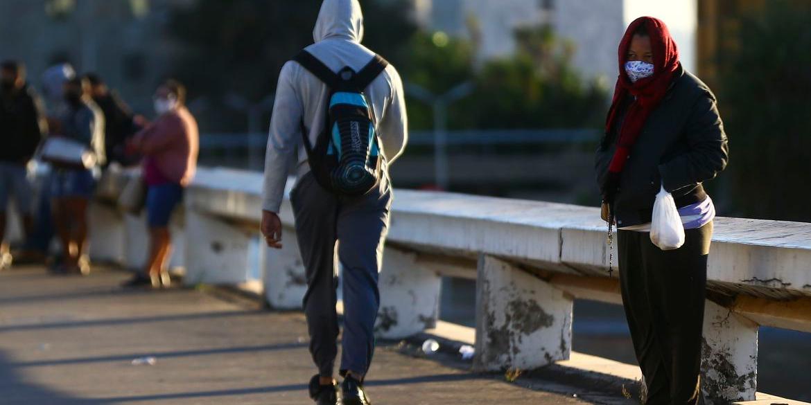 Pessoas com asma devem redobrar cuidados no outono e no inverno