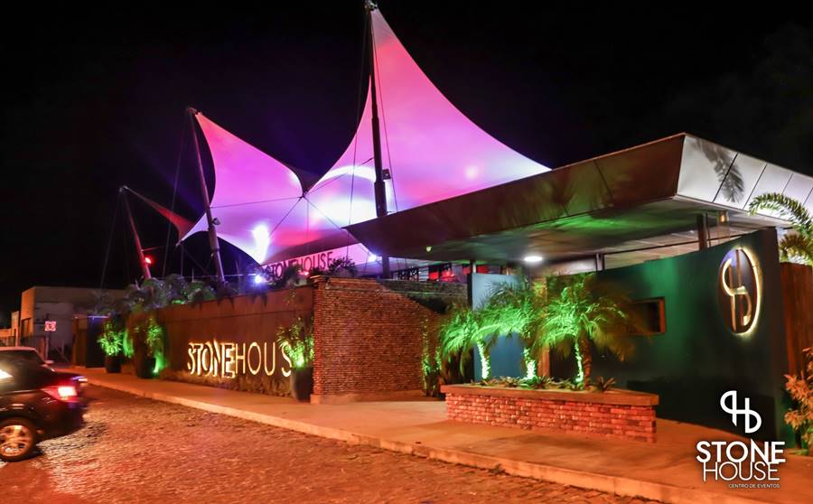Stone House em Leopoldina apresenta MC Rodrigo do CN, Na Farra e DJ Thiago Lima neste sábado