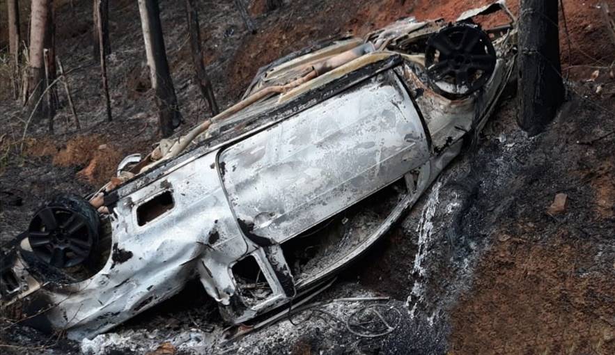 Condutor morre carbonizado após acidente em Bicas