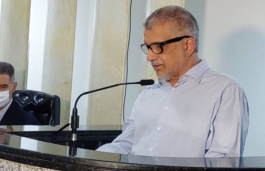 Marcos Guarino toma posse como novo prefeito de Muriaé