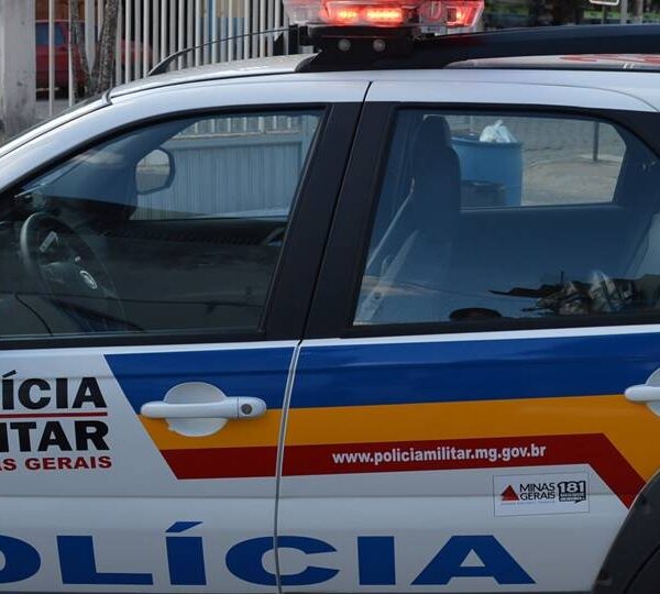 Homem embriagado vai em loja pedir esmola e furta dinheiro do caixa no Centro de Leopoldina