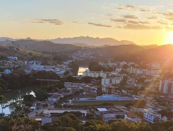 Pai consegue redução de jornada de trabalho para acompanhar tratamento de filha autista em Cataguases