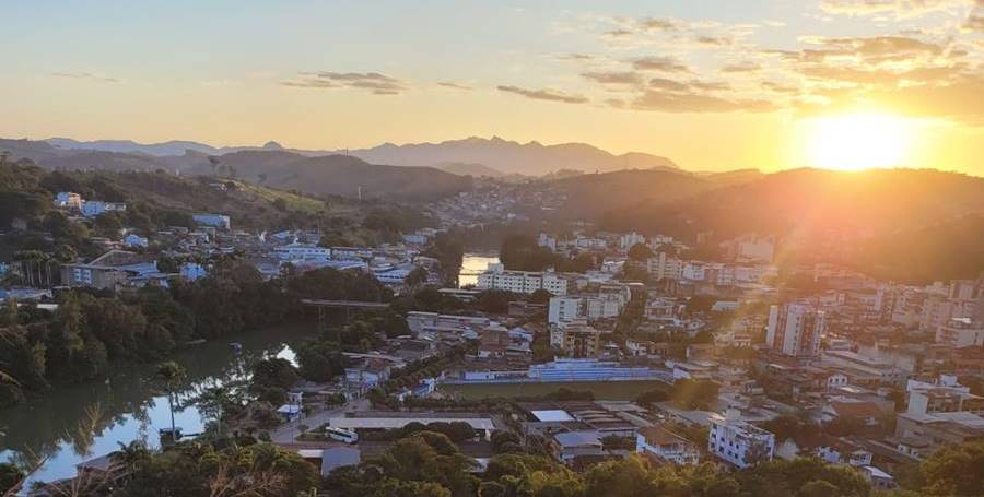 Pai consegue redução de jornada de trabalho para acompanhar tratamento de filha autista em Cataguases
