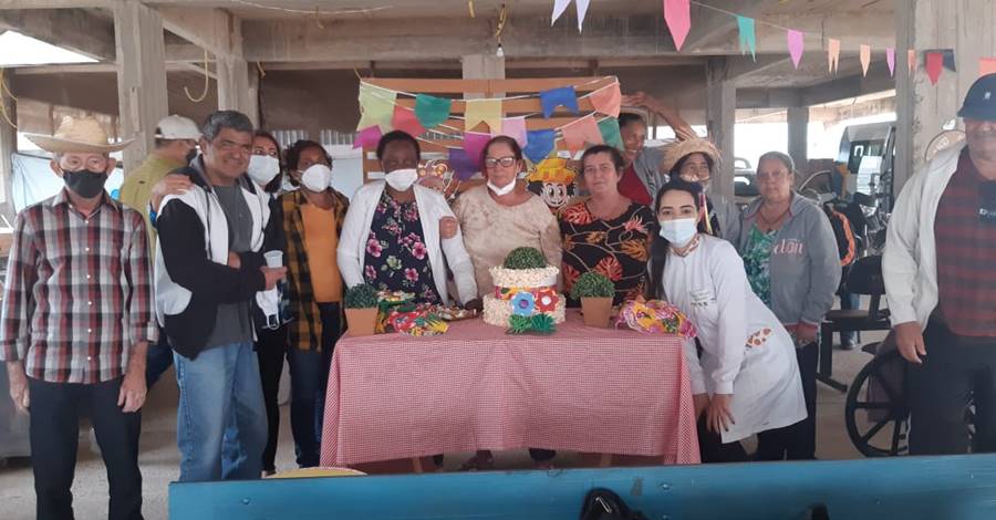 Pacientes da Hemodiálise da Casa de Caridade Leopoldinense participam de Festa Julina