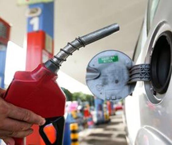 Gasolina e etanol fecham 2024 com alta nos preços em todo o país; veja os números