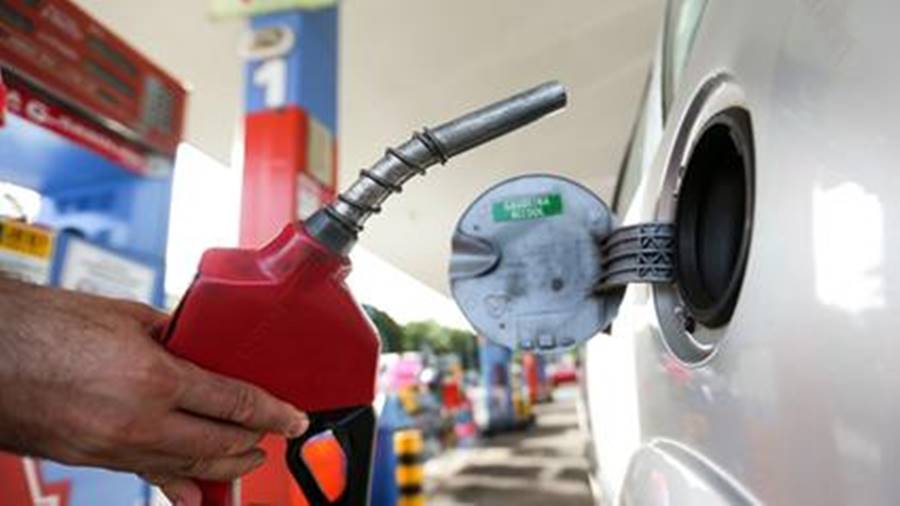 Gasolina e etanol fecham 2024 com alta nos preços em todo o país; veja os números