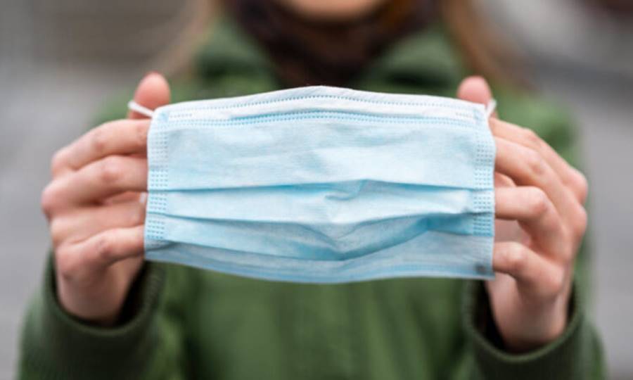 Uso de máscara passa a ser facultativo em ambientes fechados em Leopoldina